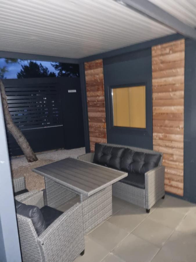 Hipo Camp Mobil Home Arta باكوشتاني المظهر الخارجي الصورة